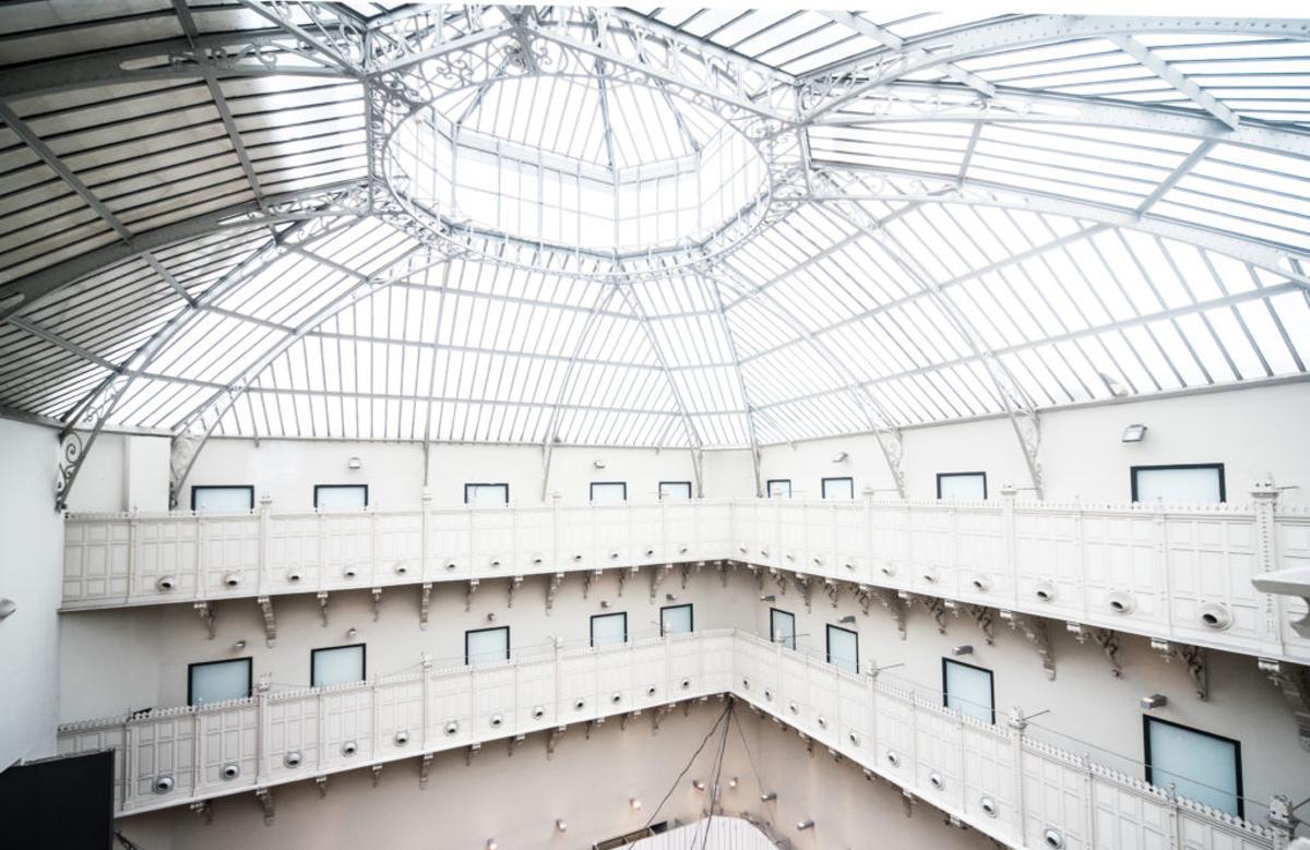 Rehabilitación del edificio del siglo XVIII en el que actualmente se encuentra una tienda de ropa