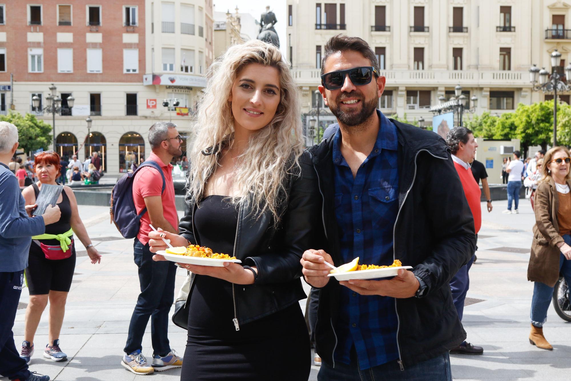 Alicante promociona su imagen en Córdoba con un arroz gigante