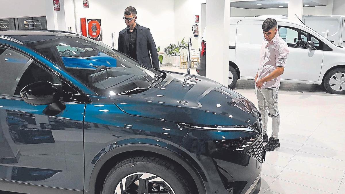 Imatge d'arxiu d'un concessionari a Fornells de la Selva