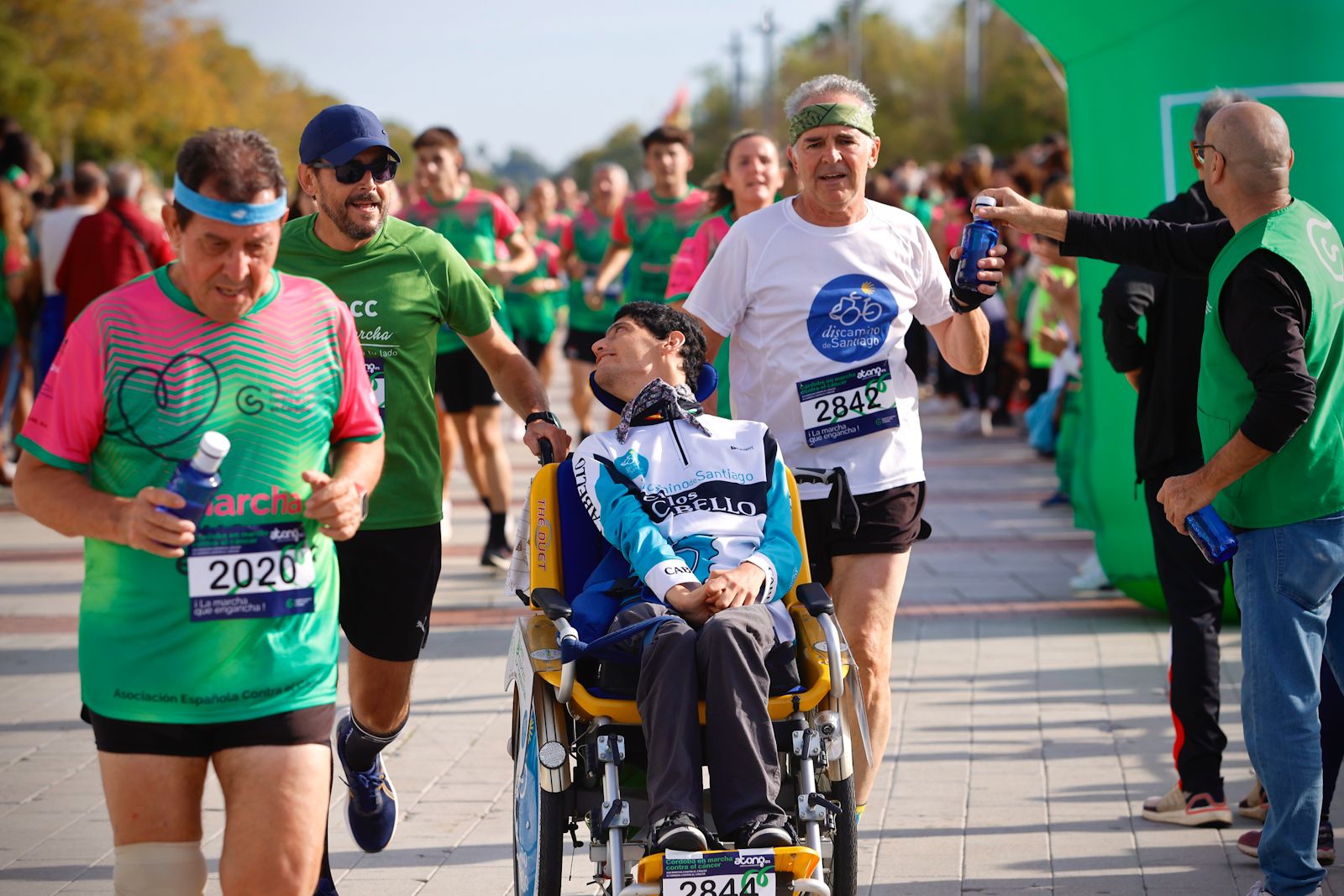 Marea verde contra el cáncer de mama