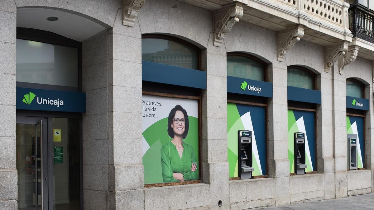 Una sucursal de Unicaja Banco.