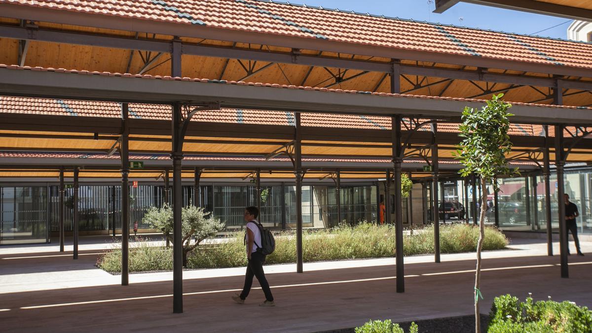 Detalle de las instalaciones del Mercat del Grau, que ha sido rehabilitado.