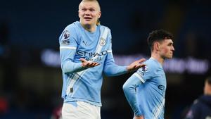 Erling Haaland y Phil Foden, tras uno de los goles del manchester City al West Ham. 