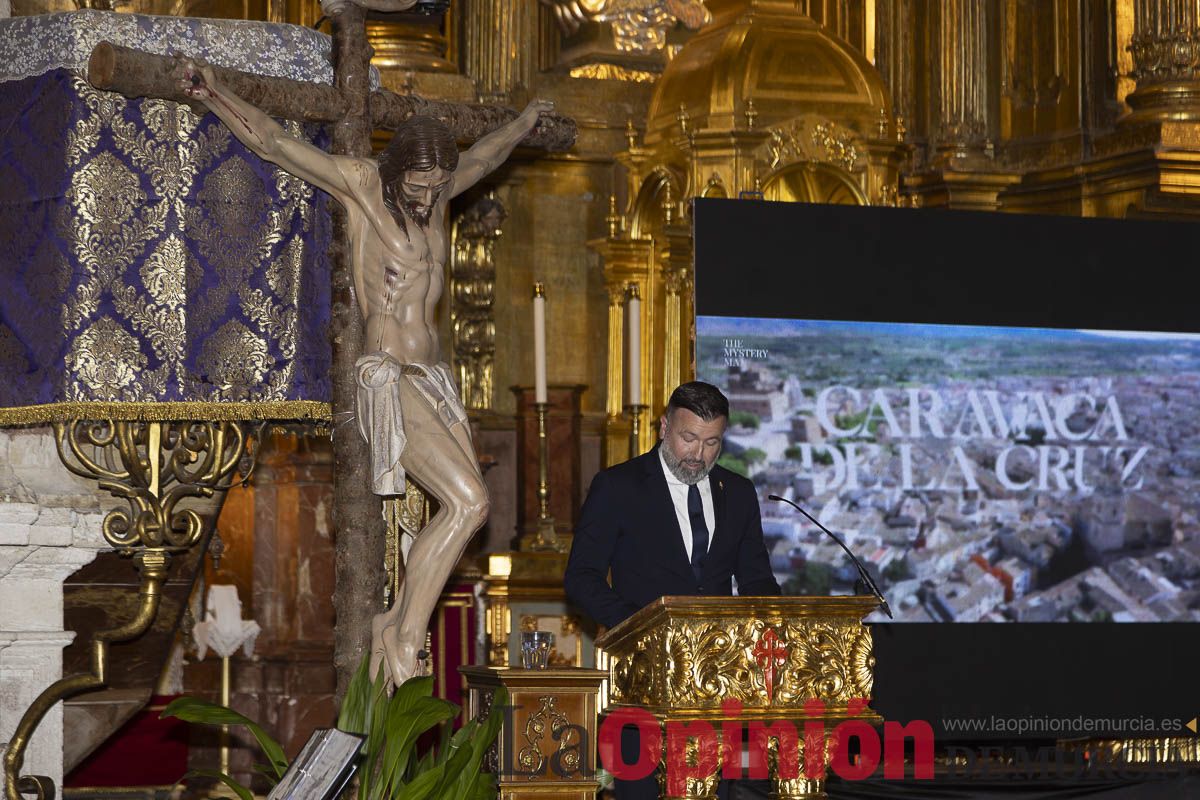 Así ha sido la inauguración de la exposición The Mystery Man en Caravaca. Descubre como es la muestra que atrae a miles de personas