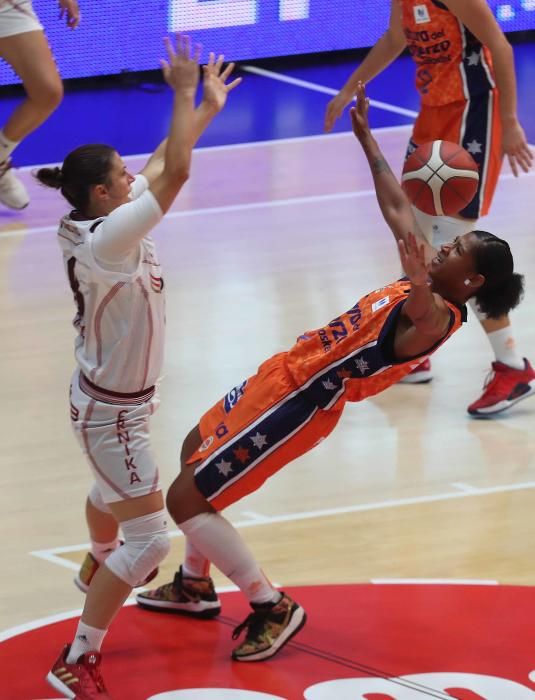 Primer partido del Valencia BC Femenino en la Liga