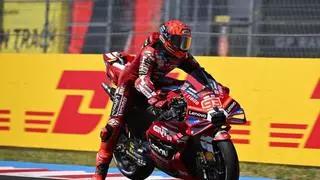 Marc Márquez suma su victoria 100 en un fin de semana perfecto en Hungría