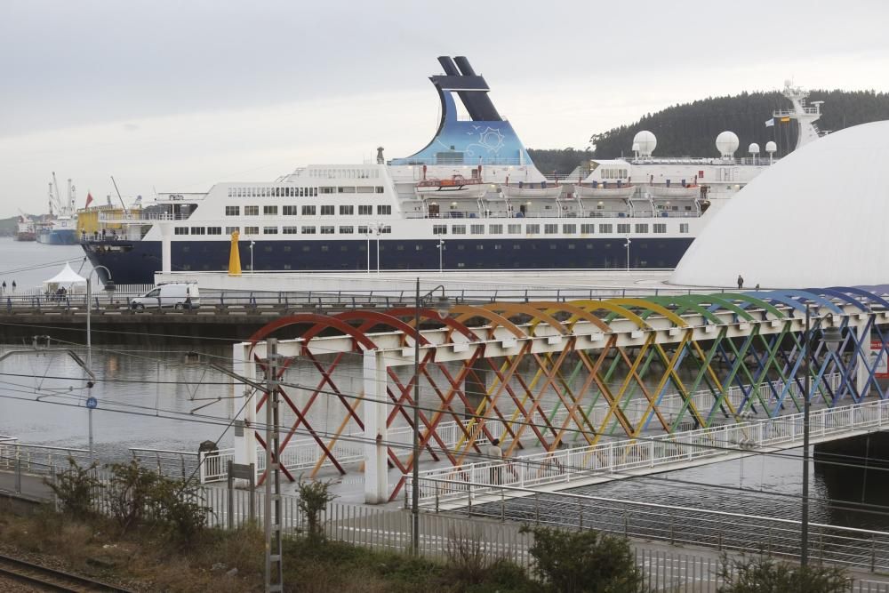 Crucero "Saga Pearl II" en Avilés.