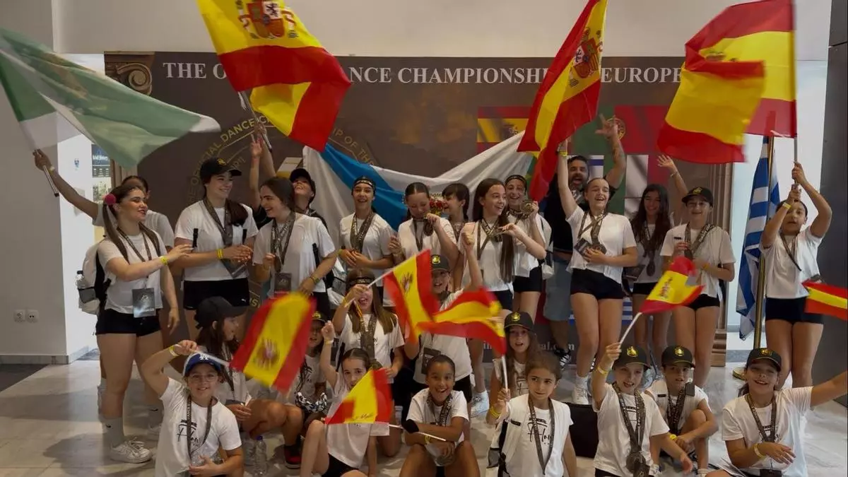 Histórico triunfo europeo del Team Flow de Lalín en tierras helenas