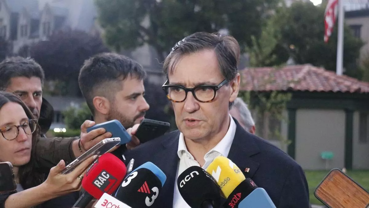 Illa no cede ante el pulso de los profesores y emplaza a los sindicatos a la reunión del jueves