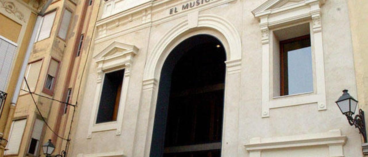 Exterior del Teatro El Musical.