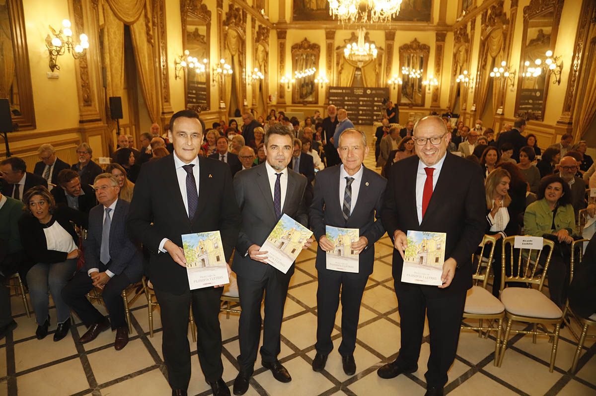 Presentación del libro del 50 aniversario de la Faculta de Filosofía y Letras