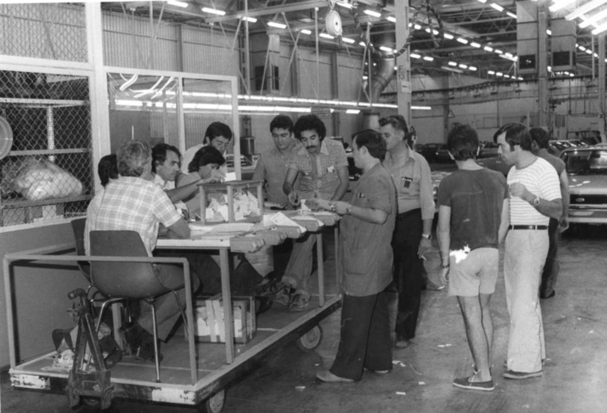 Votaciones en las elecciones sindicales de 1977, en Ford.