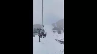 Pistes plenes a la Molina malgrat el mal temps