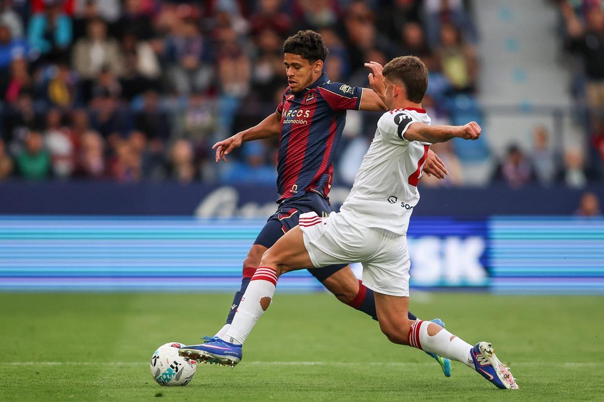 Todas las fotos del Levante - Sevilla en el Ciutat de València