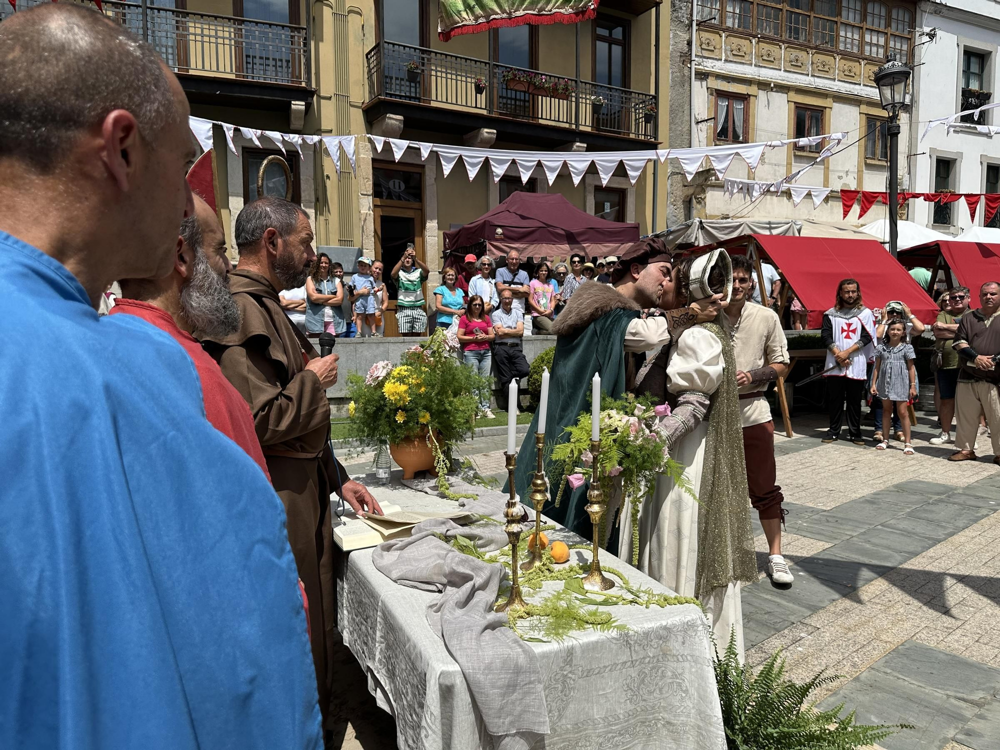 Boda "a lo Rodrigo Díaz de Vivar" en Navia