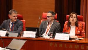 El director de la ACA, Josep Lluís Armenter, el dirctor general de Infraestructuras, David Prat, y la consellera Sílvia Paneque.
