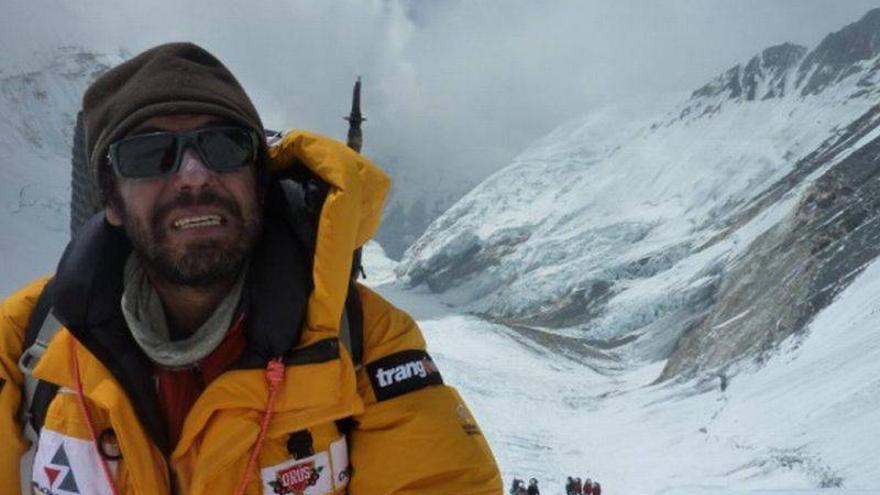 Pauner asciende el Everest y consigue los 14 ochomiles