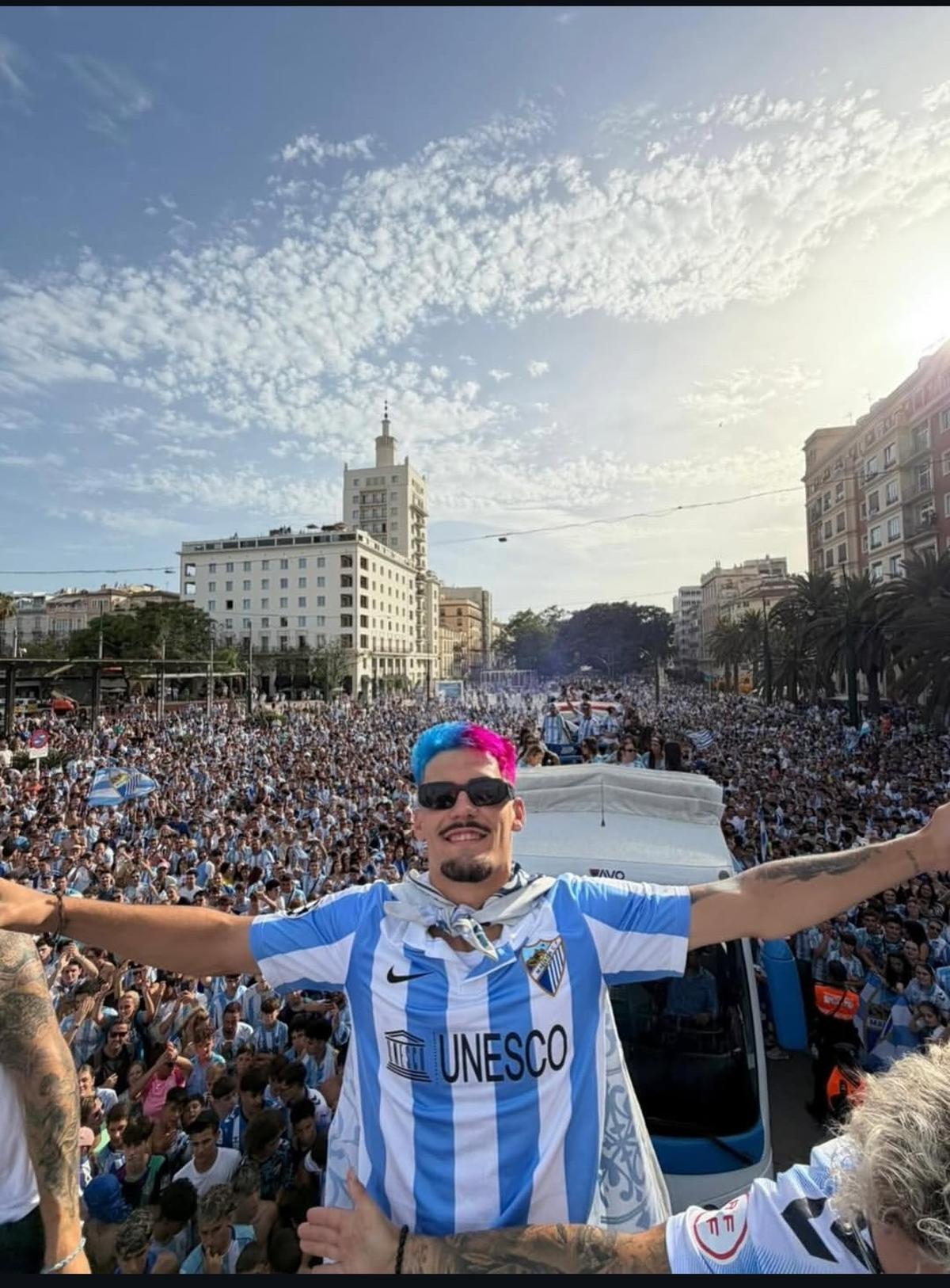 Chupe, durante la celebración del ascenso.