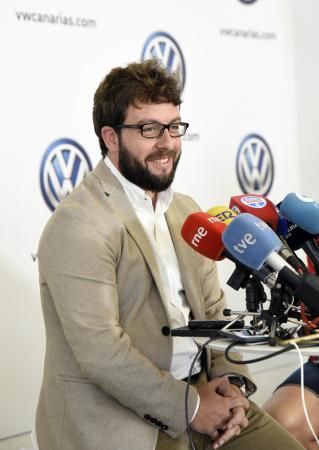 CD Tenerife: presentación de Nikola Sipcic