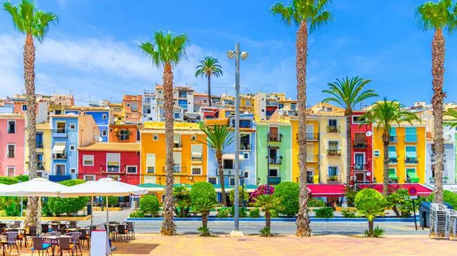El paraíso secreto del Mediterráneo es una villa marinera de Alicante con murallas del siglo XVI y casas de colores