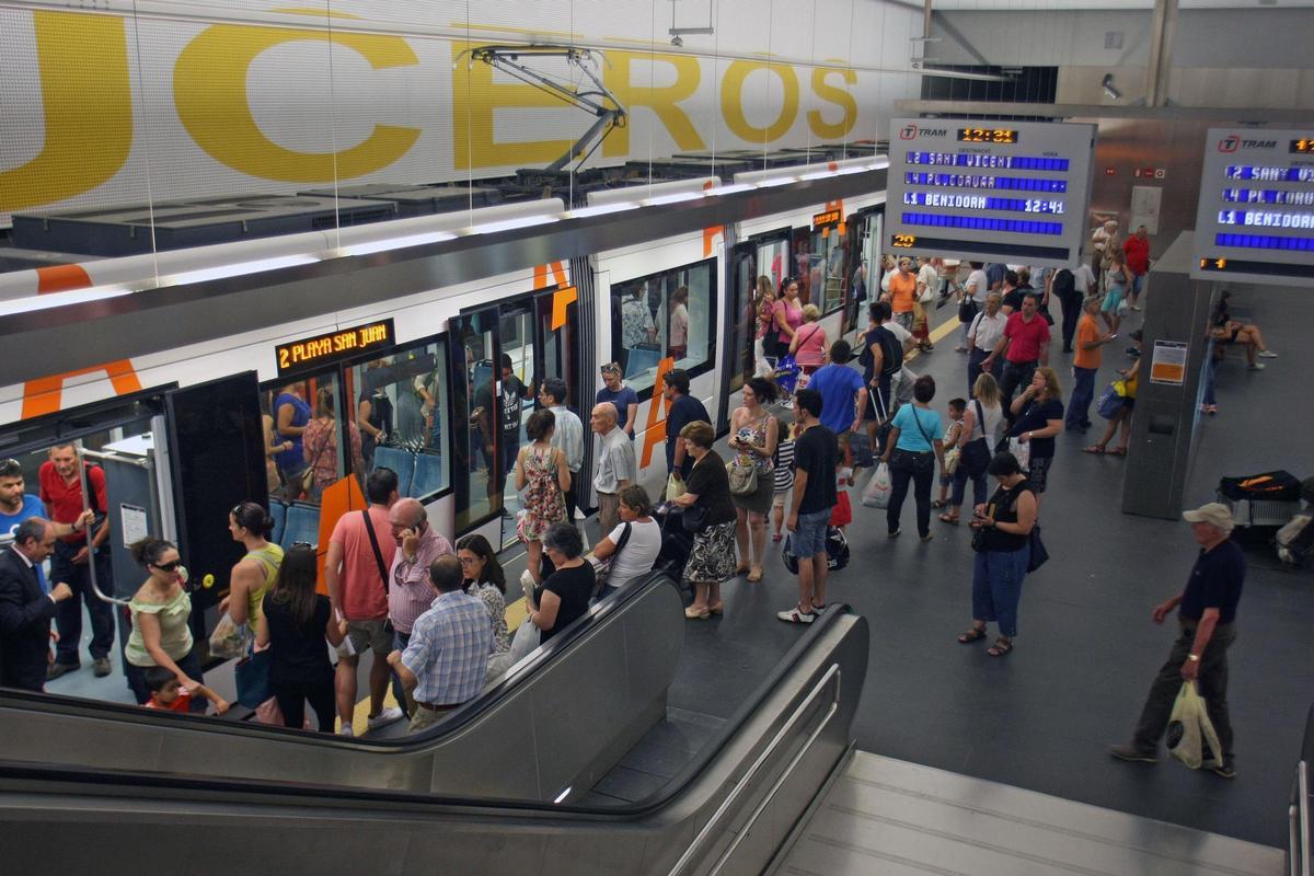 TRAM alicante transporte publico Generalitat Metrovalencia Descuentos Abono Joven Gratuito