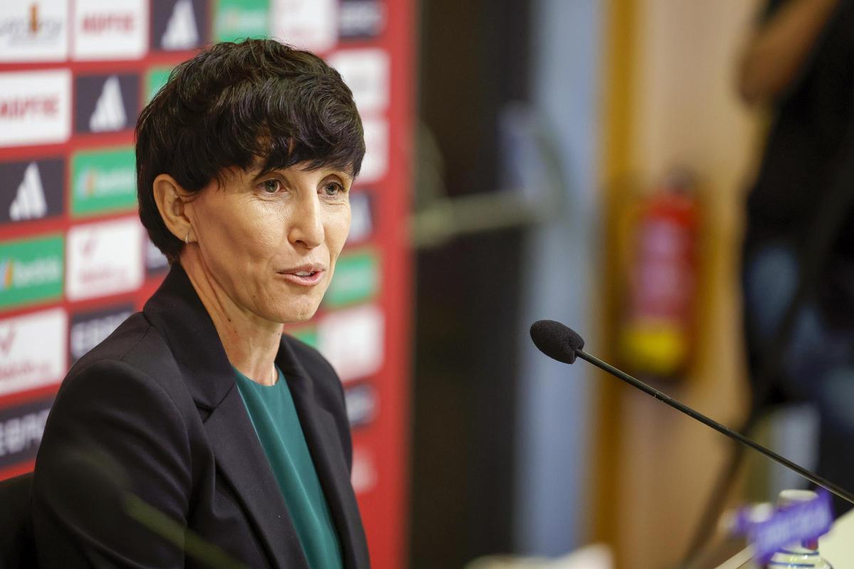 La seleccionadora nacional de fútbol, Sonia Bermúdez.