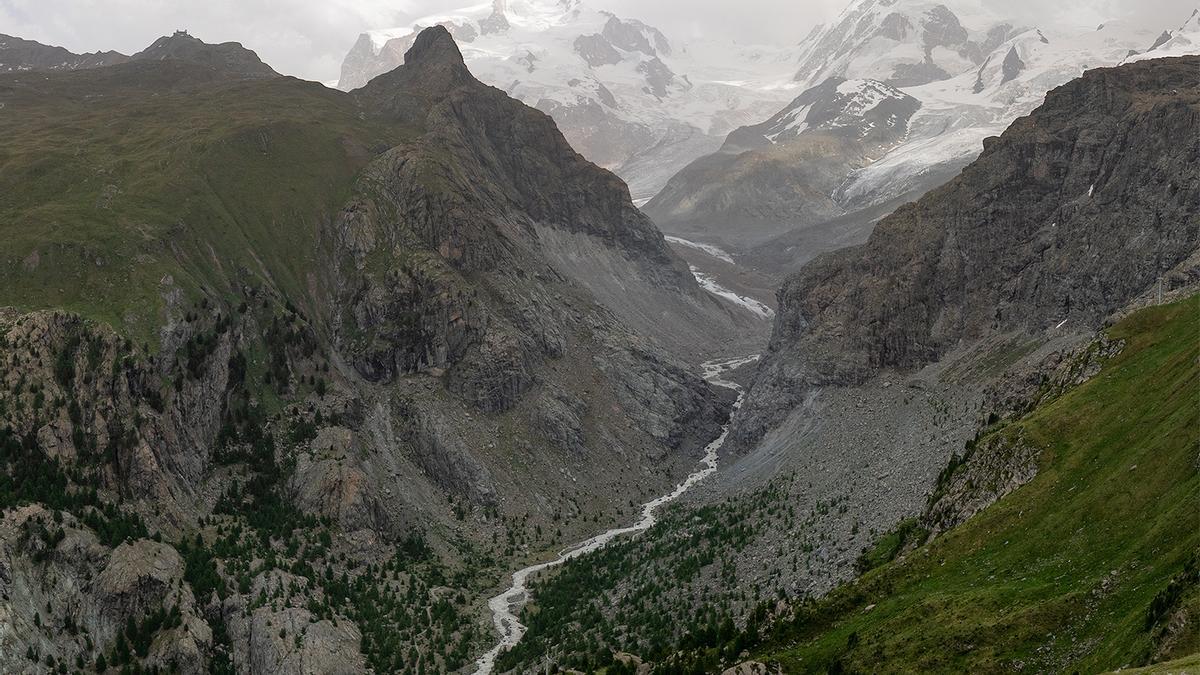 El glaciar Gorner y la zona del Monte Rosa vistos desde Schwarzsee en 2022.