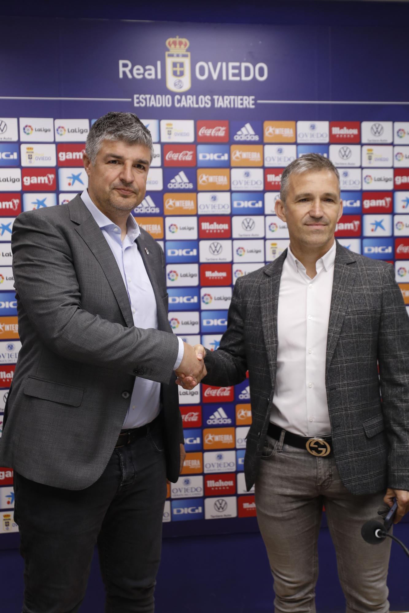 EN IMÁGENES: Presentación de Tito Blanco como nuevo director deportivo del Real Oviedo