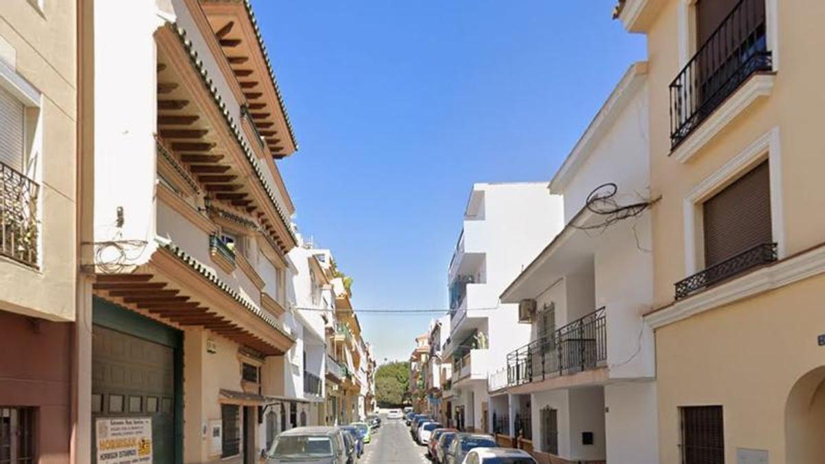 Un hombre mata a puñaladas a madre e hija en Mijas (Málaga)
