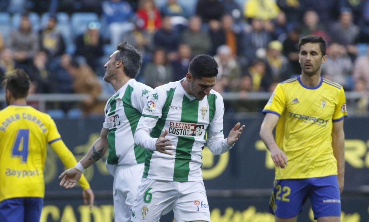 Las imágenes del Cádiz C.F.-Córdoba C.F.