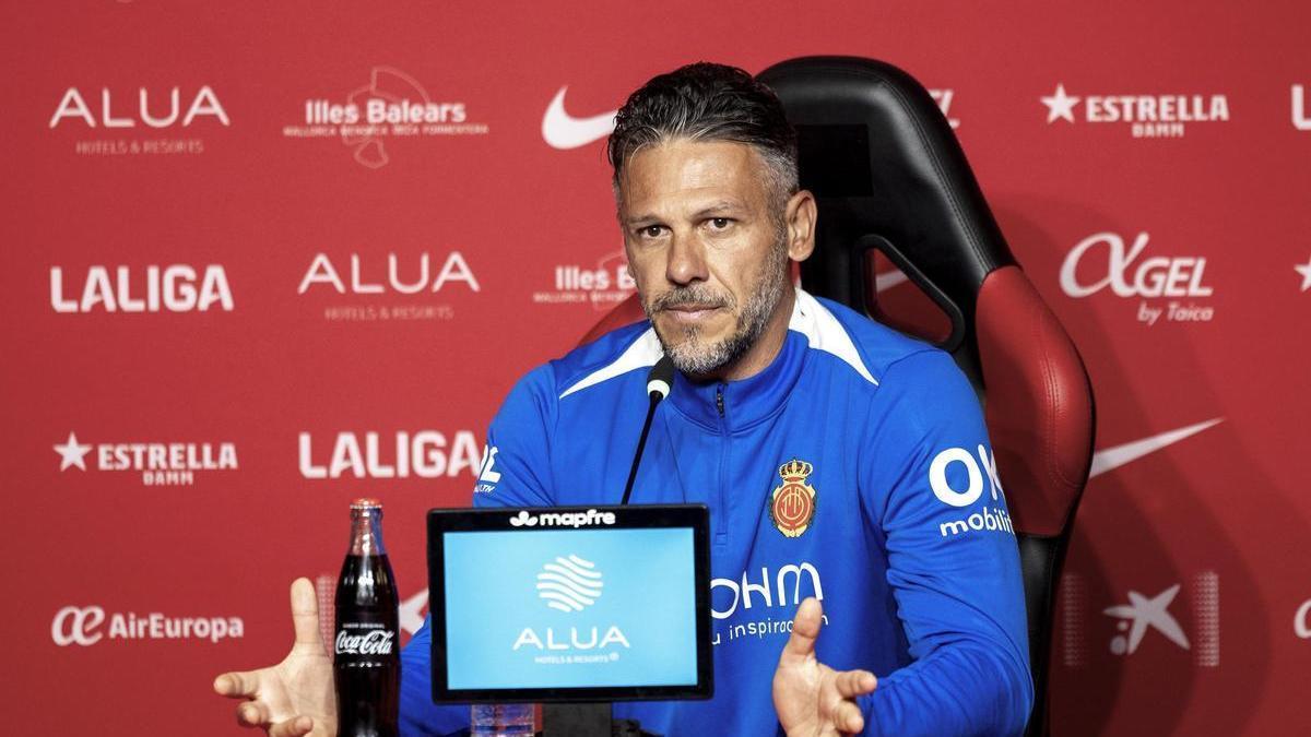 Demichelis, durante una rueda de prensa en Son Moix.