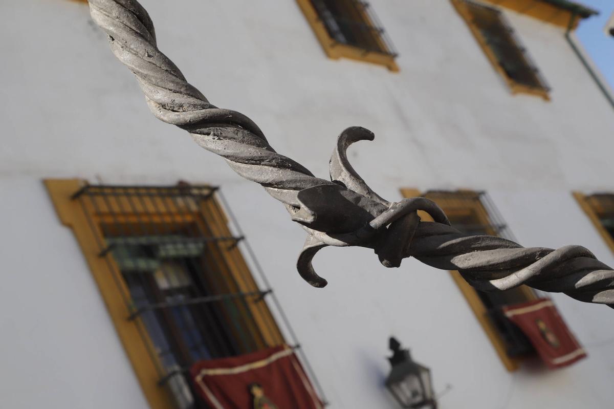 El Cristo de los Faroles de Córdoba, después de la retirada de los candados y las pulseras de sus rejas