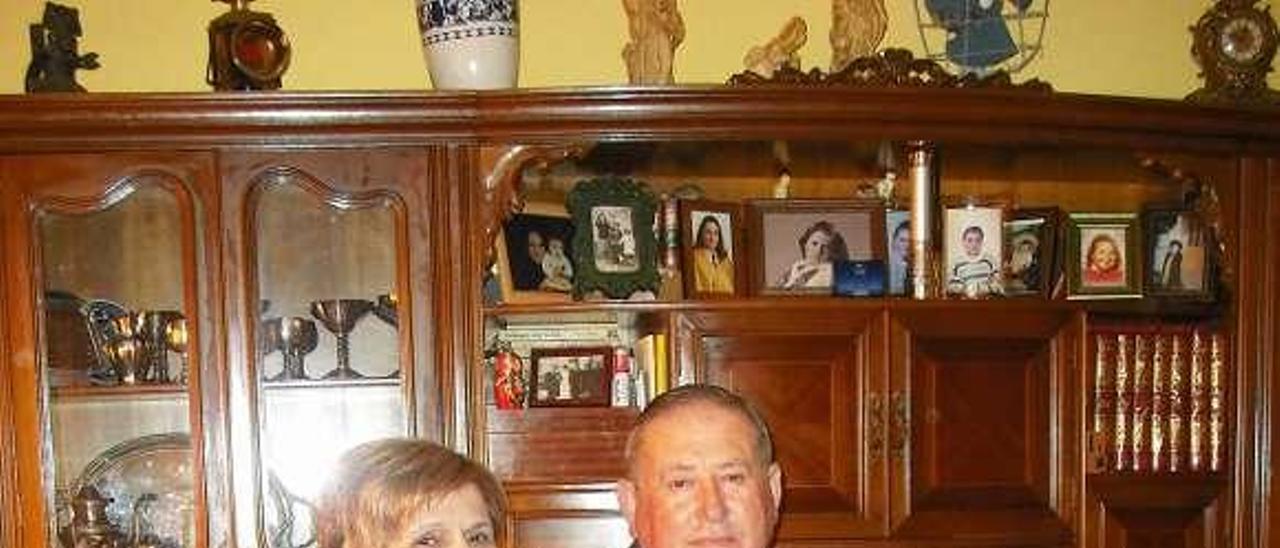 David García Rilova y su esposa María Lareo, en su domicilio.