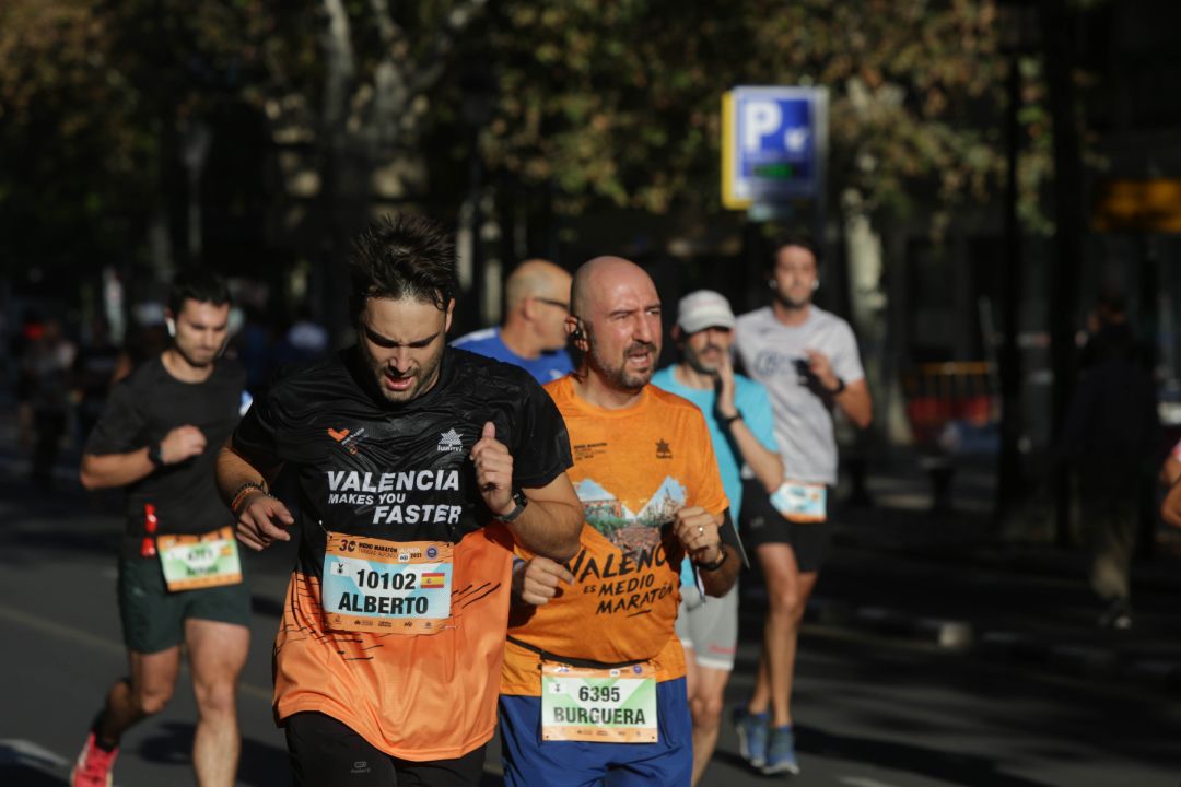 FOTOS | Búscate en el Medio Maratón Valencia 2021