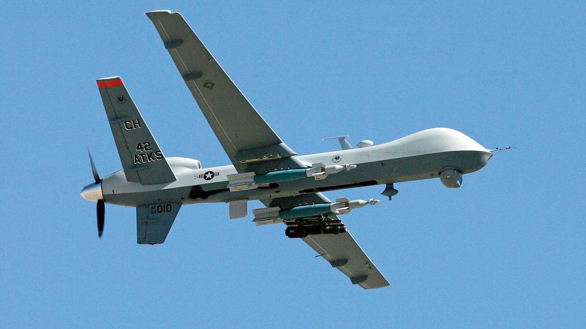 Emiratos Árabes utilizará drones para hacer que llueva