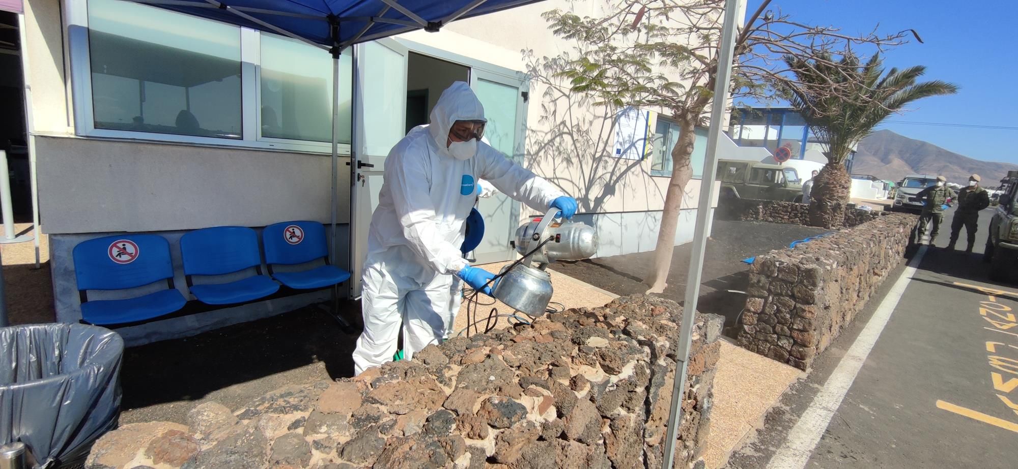 Desinfección de los Centros de Salud por parte de la UME