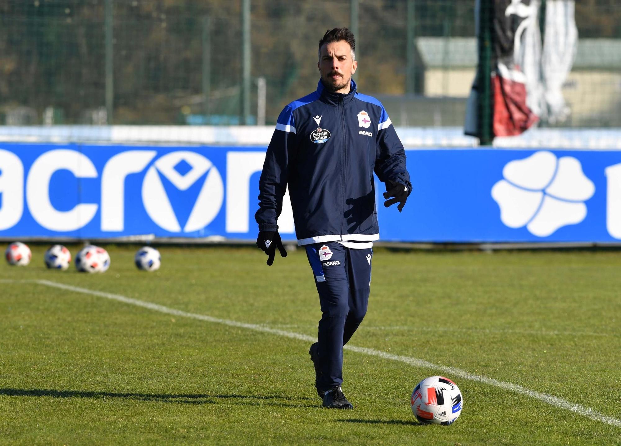 Primer entrenamiento de Rubén de la Barrera al frente del Deportivo