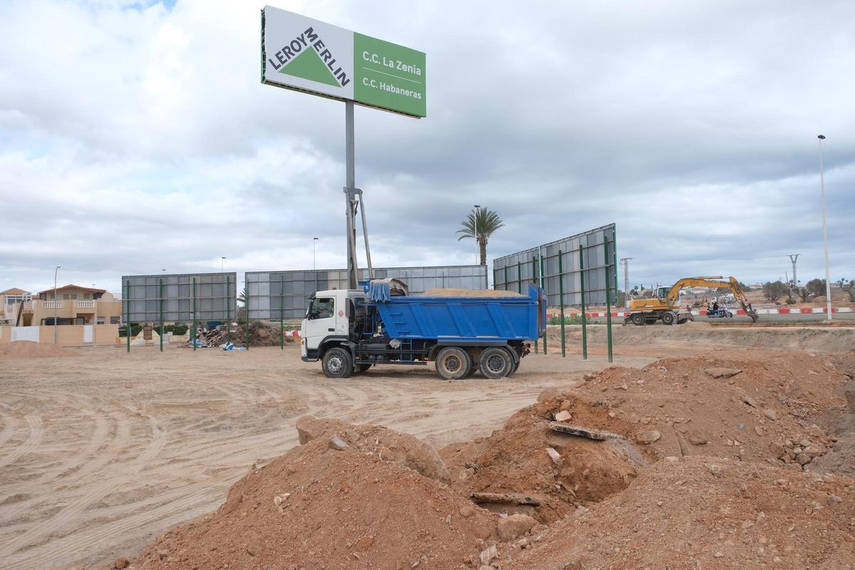 Comienzan las obras del acceso a las 7.400 futuras viviendas de La Hoya: la rotonda que hace la número 14 de la CV-905