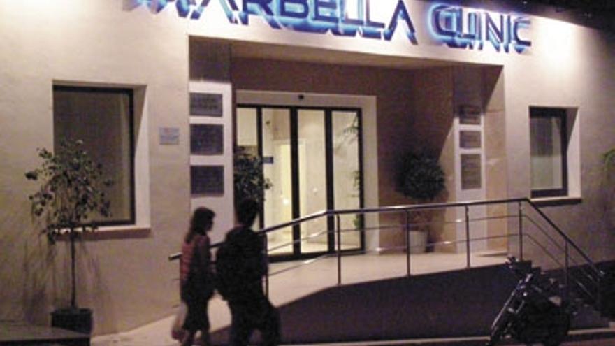 La investigación se centra en una clínica estética de Marbella - La Opinión  de Málaga