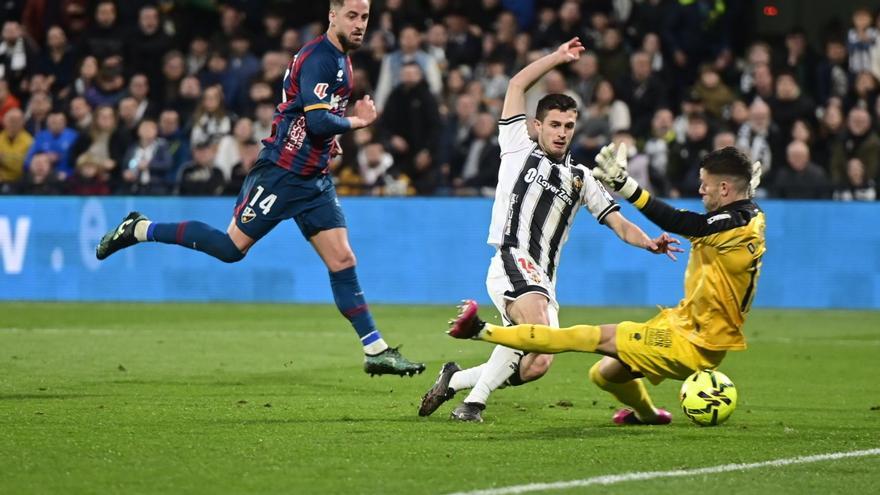 CD Castellón | El chico que sirve para todo: Beñat Gerenabarrena