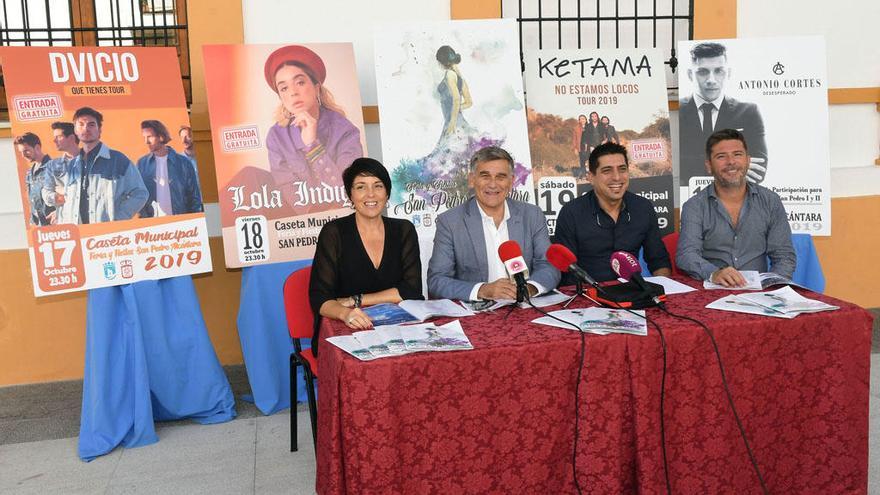 El teniente alcalde de San Pedro presenta el programa de la Feria.