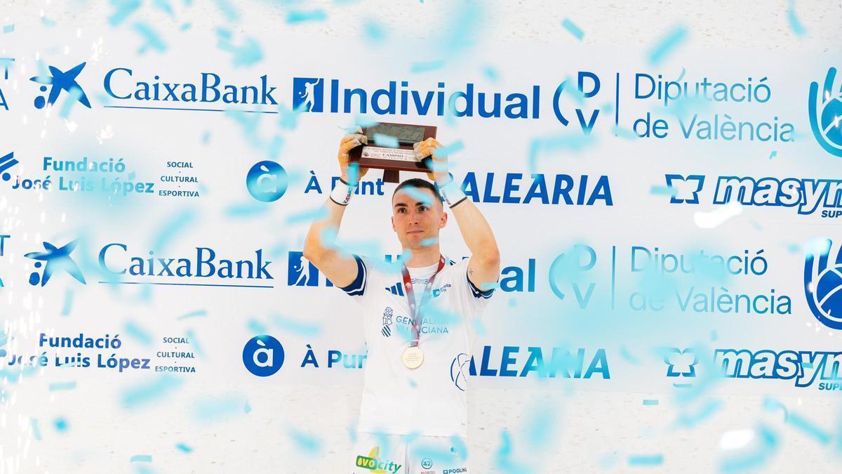 Iván alça el títol de campió de l'Individual 2026.