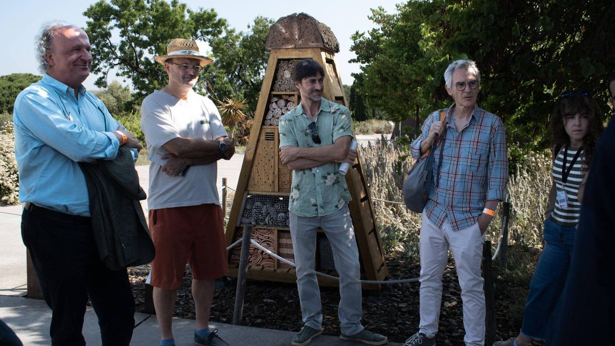 Catalunya presenta su plan intersectorial para fomentar la presencia de mariposas, abejas, avispas, escarabajos. En la foto Santi Pérez, director del PiPol, y Jordi Sargatal, secretario de Transició Ecològica