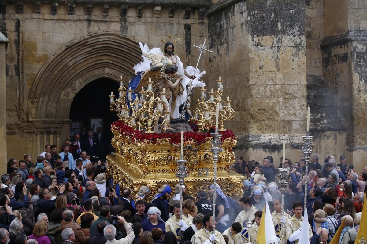 El Resucitado y la Virgen de la Alegría cierran la Semana Santa cordobesa