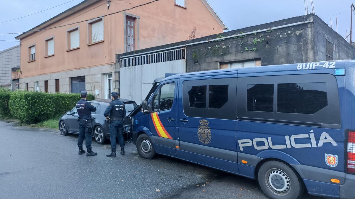 Registro de una vivienda en  San Miguel de Deiro, en Vilanova de Arousa.