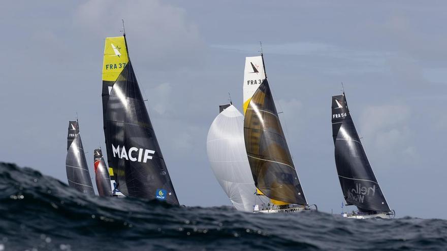 La Solitaire du Figaro Paprec alcanza el ecuador de la etapa hacia Vigo