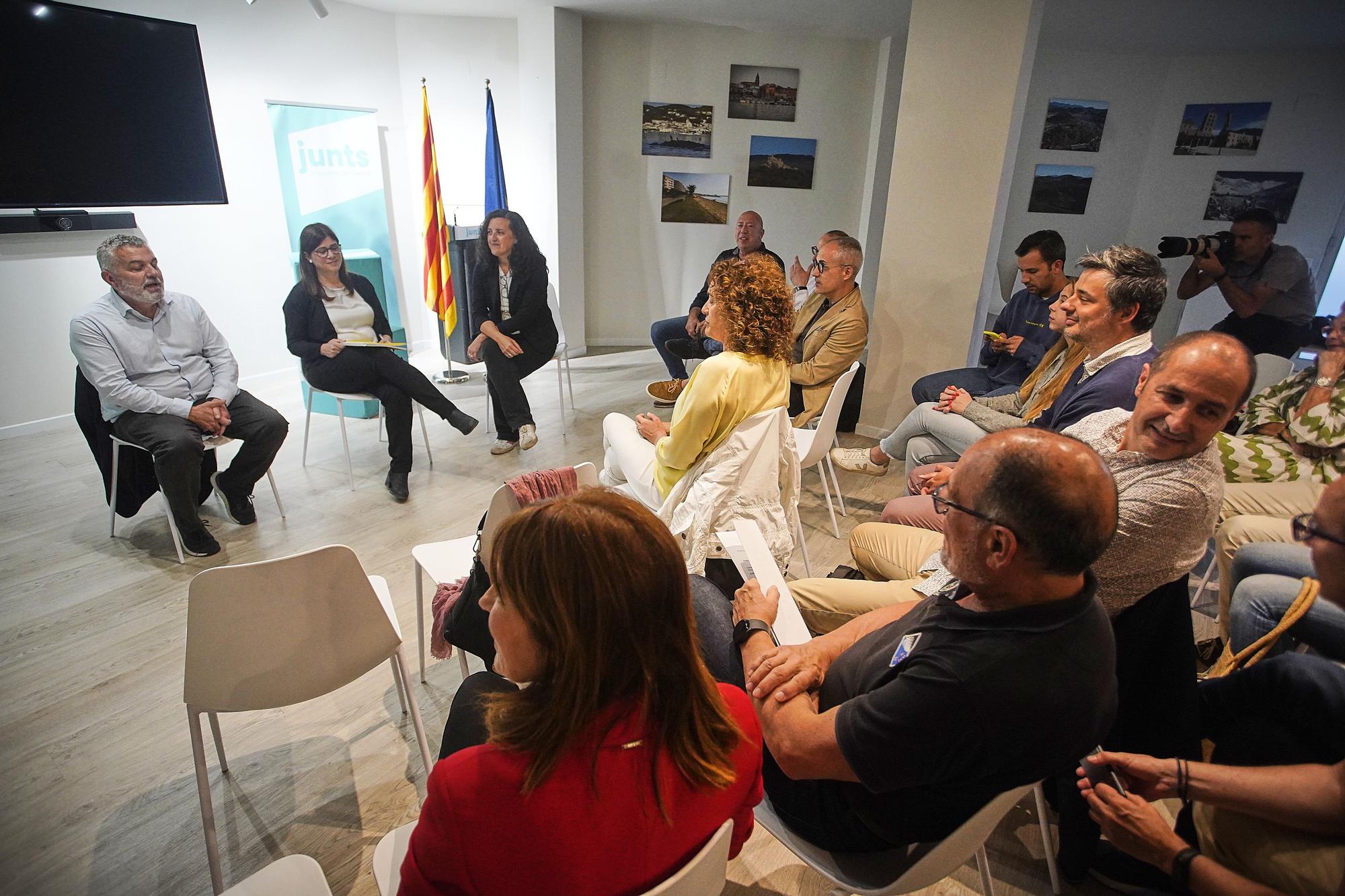 Reunió de Gemma Geis (Junts) amb els membres de la candidatura a Girona