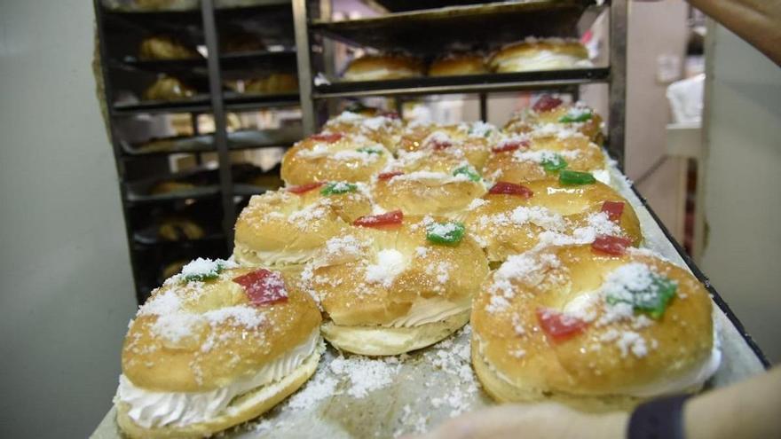 Diecisiete establecimientos participan en la I Ruta del Roscón de Reyes de Torremolinos