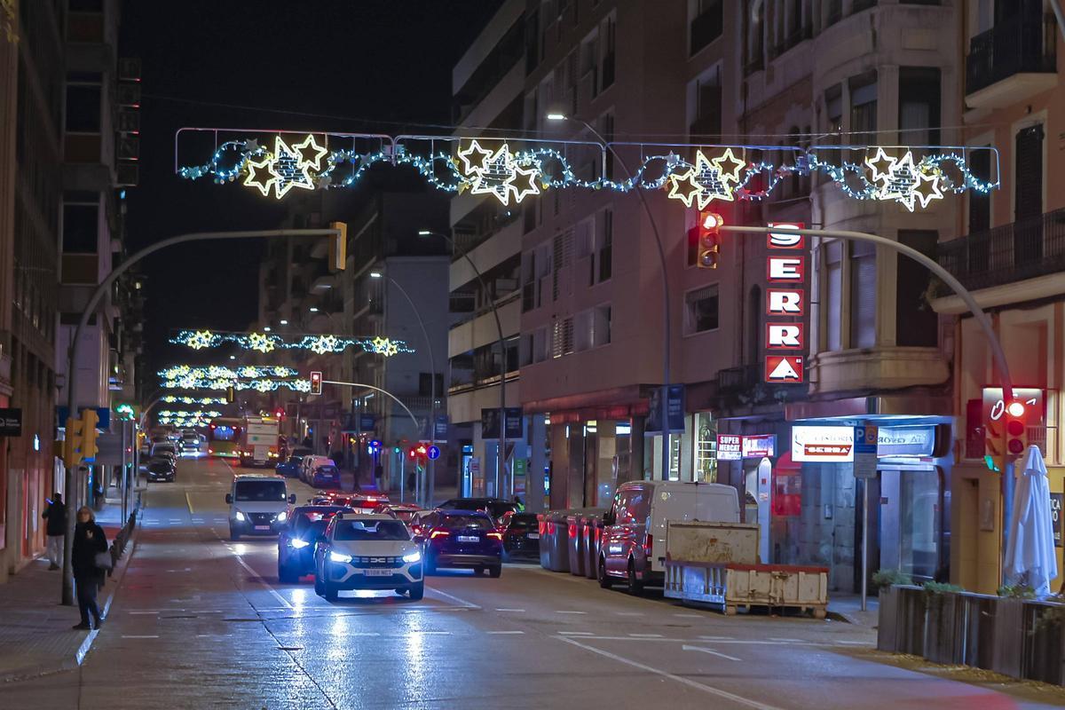 La il·luminació nadalenca de les festes a Manresa