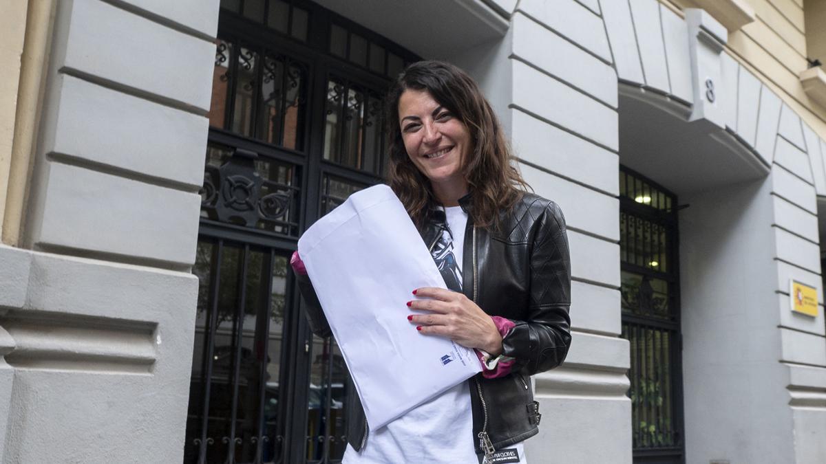 La ex dirigente de Vox Macarena Olona a su salida del Ministerio del Interior.